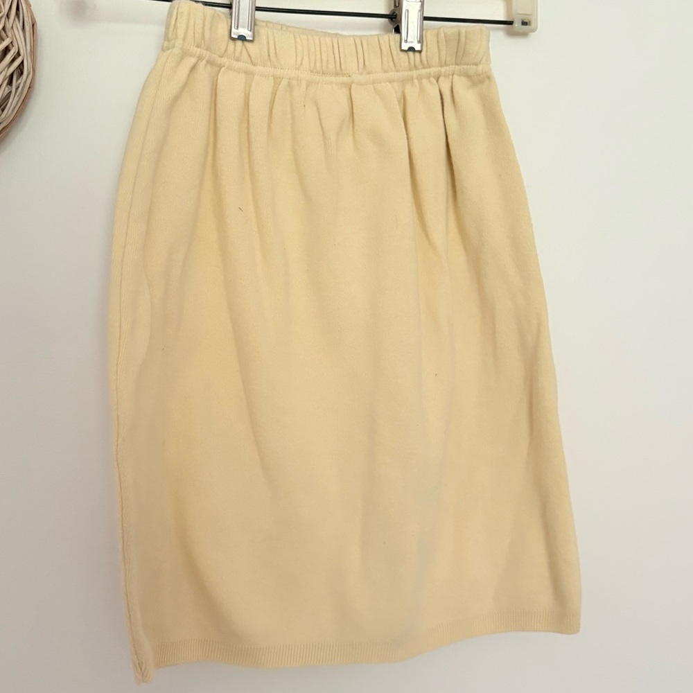 🍒4/$15 Vintage 90s Chic Cream Pencil Skirt XS